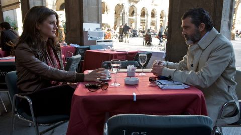 Gina Carano y Antonio Banderas en una escena de  'Haywire'.
