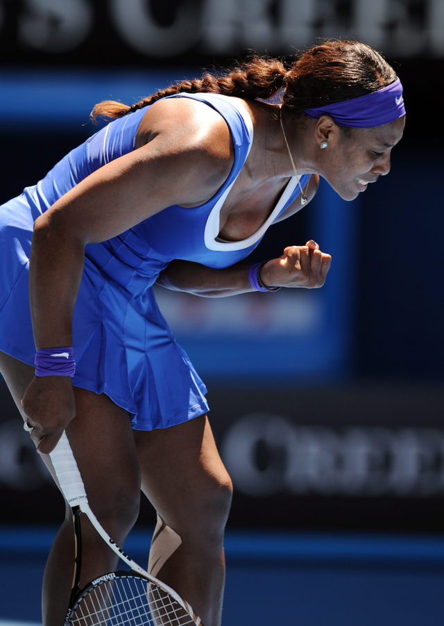 Serena Williams derrotó 6-0 y 6-4  a Barbora Zahlavova Strykova.