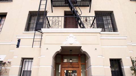 Edificio donde habría vivido la víctima.