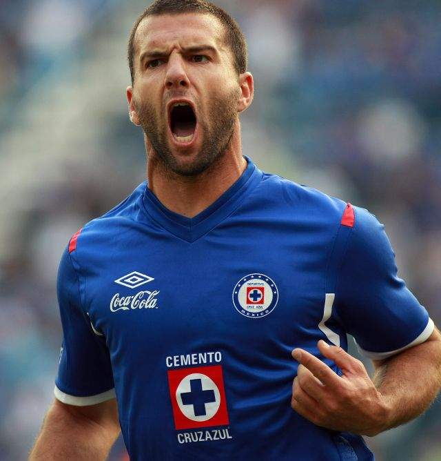 El jugador del Cruz Azul, Emanuel Villa.