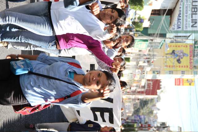 Estudiantes participan en una protesta tras la muerte  de dos  alumnos  a manos de la policía.