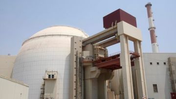 Una vista general de la planta nuclear en Bushehr Irán.