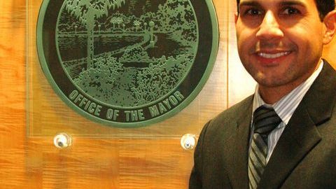 Luis Martínez es el primer puertorriqueño de alto rango  en el gabinete del alcalde de Orlando Buddy Dyer.