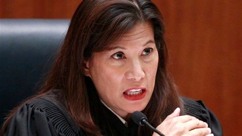 La presidenta de la Suprema Corte de California, Tani Cantil-Sakauye, dio la autorización.
