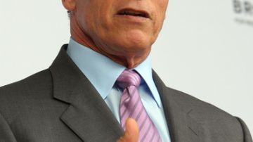 Arnorld Schwarzenegger.