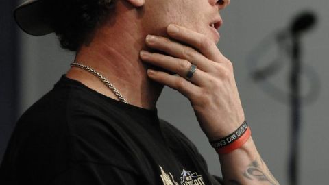 Josh Hamilton informa a los medios su nueva recaída.