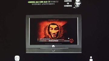 La página 'web' del Ministerio de Justicia griego también fue 'hackeada' por miembros de Anonymous de Grecia y Chipre, ayer.