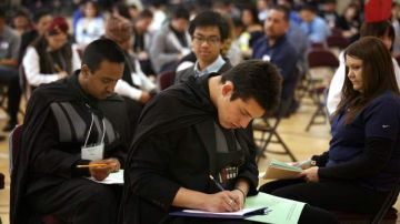 Cerca de 500 estudiantes de preparatoria tomaron las últimas pruebas  durante todo el día de ayer, en el USC Galen Center.