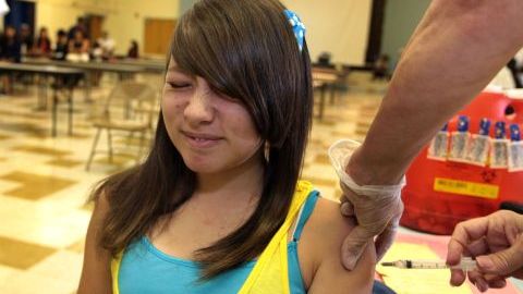 La vacuna  Tdap se convirtió en un requisito después de la epidemia de tos ferina en el 2010.