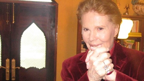 Walter Mercado.