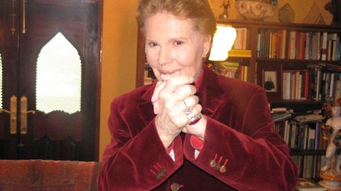 Walter Mercado.
