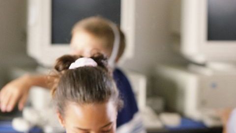 Más de 90,000 niños pobres en el estado de Nueva York y unos 74,000 en la ciudad perderán servicios de tutoría para después de la escuela.