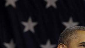 Acusan al jefe de campaña del Presidente Barack Obama de repetir chistes insultantes contra la comunidad latina.