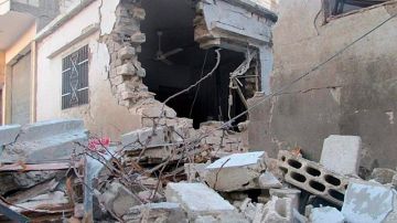 Muestra de una vivienda destruida en Homs por los continuos actos de violencia y disturbios ocurridos en la zona.