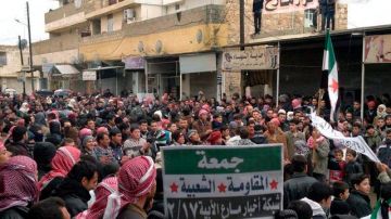 Manifestación en Marea en Allepo (Siria) contra el gobierno de  Bashar Assad.