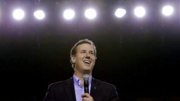 Santorum cuenta con el apoyo de los votantes del movimiento ultraconservador Tea Party y de los evangélicos.