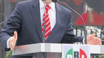 Casi cuatro de cada 10 encuestados en México consideran a Enrique Peña Nieto como un político "honrado".