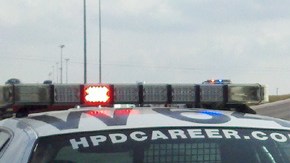 Un policía resultó herido en un accidente de cinco autos en la autopista 288.