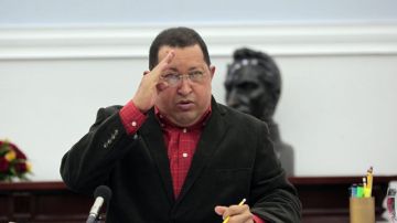 Chávez  dijo a  sus colaboradores "estar atentos" y comunicarle "en tiempo real" las novedades sobre esos rumores.