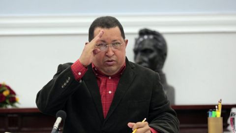 Chávez dijo a sus colaboradores "estar atentos" y comunicarle "en tiempo real" las novedades sobre esos rumores.