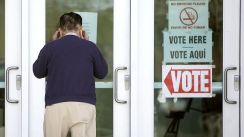 Hay muchas iniciativas dirigidas a exigir prueba de ciudadanía para ejercer el voto.