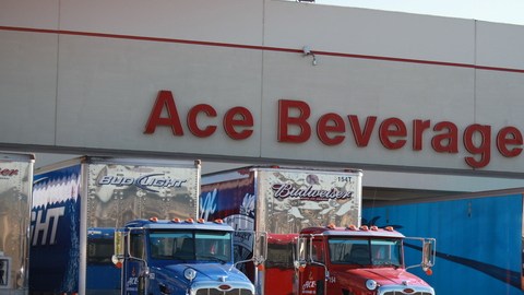 La empresa ACE Beverage es la responsable de poner a circular 25 camiones ecológicos en las calles de Boyle Heights.