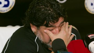 Maradona sufrió la muerte de su madre en septiembre.