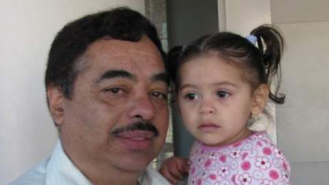 "¿Y mamá?" preguntaba Gloria a su padre Gerardo mientras esperaban el fallo en la corte de Van Nuys.