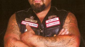 Steve Ruiz es sospechoso de dar muerte a un miembro de Hells Angels.