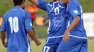 Lester Blanco (centro) anotó el empate de Isidro Metapán en su duelo ante  el FAS en la jornada del Torneo Clausura de El Salvador.