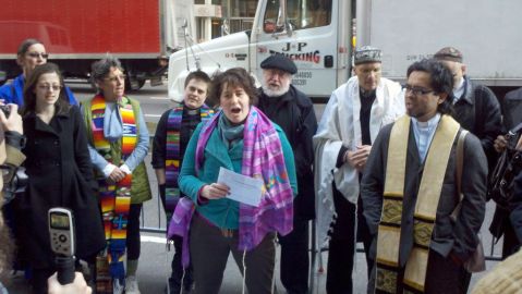 El grupo de religiosos reclama justicia social.