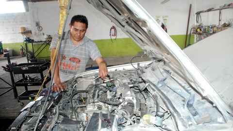 Lleva el control del mantenimiento preventivo y evita reparaciones costosas.