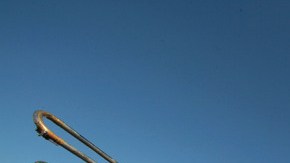 Unos 360 estudiantes conforman la banda 'All City' de LAUSD creada en 1973 para el Desfile de las Rosas de Pasadena.