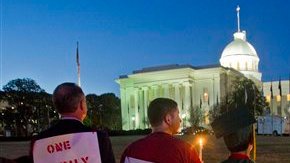 La polémica legislación HB56 ha despertado las protestas de organizaciones pro derechos humanos.