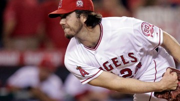 Dan Haren lanzó ayer dos entradas ante los Indios, sin permitir libertades, en la victoria de Angels sobre la tribu.