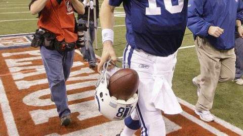 Peyton Manning vestirá otro uniforme en la próxima temporada.