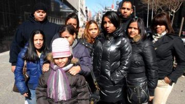 La familia de Eridania Rodríguez, asesinada dentro del edificio donde trabajaba, en el 2009, asisten todos los días a corte, hasta que el presunto asesino pague por el delito.