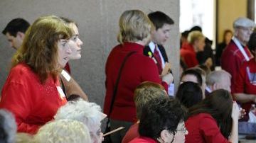 Todo indica que los cuatro aspirantes  republicanos a la candidatura por la presidencia de EE.UU. van a pelear hasta el final. Así las cosas, los miembros del Partido Republicano tienen en sus manos la difícil tarea de con su voto marcar una diferencia en la contienda.