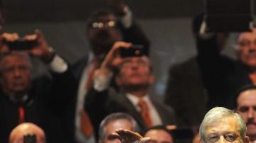 López Obrador fue el primero en aceptar su candidatura a la presidencia para las elecciones del próximo 1ro. de julio.