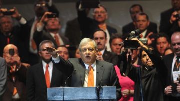 López Obrador fue el primero en aceptar su candidatura a la presidencia para las elecciones del próximo 1ro. de julio.