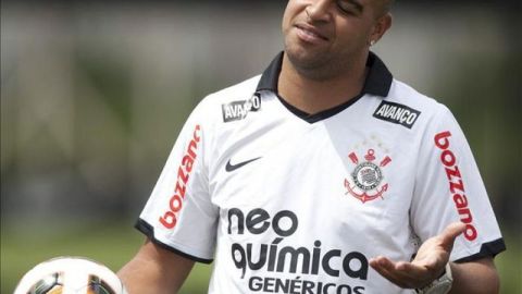 El polémico Adriano quedó ayer fuera del Corinthians.