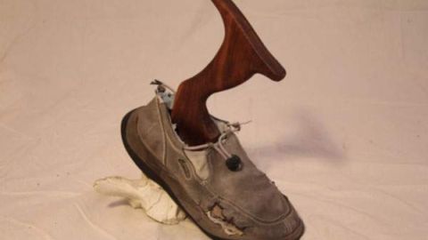 El ‘zapatófono', intrumento musical creado por Guillermo Galindo.