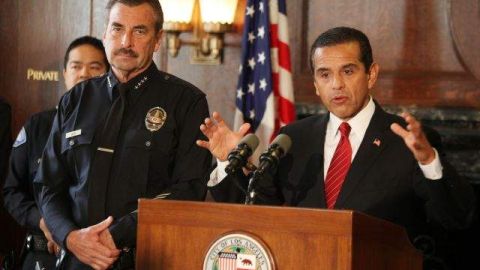 El alcalde Antonio Villaraigosa replica: "Sí, todos hemos escuchado la misma cosa”.
