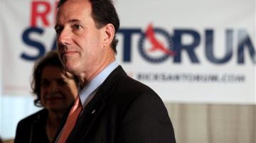 Rick Santorum dejó claro hoy en Puerto Rico que al menos para los republicanos, la llamada estadidad “jíbara” -conservando el español como idioma oficial- no existe.