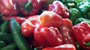 Una alimentación equilibrada puede evitar problemas estomacales.