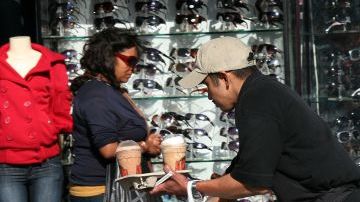 Los recortes del presupuesto ponen en riesgo a los latinos, según el informe de Maldef.