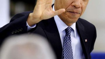 Obama lleva la delantera en el sondeo de opinión del Centro Pew.