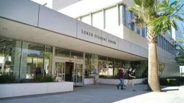 El recinto de Cal State Dominguez Hills en Carson no admitirá estudiantes nuevos en la primavera de 2013.