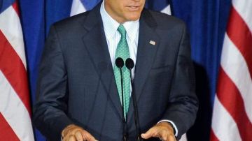 Exgobernador de Massachusetts Mitt Romney  en la Universidad de Chicago (Illinois)