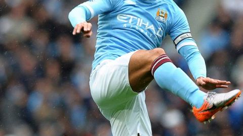 Carlos Tévez jugaría hoy, luego de seis meses de castigo.